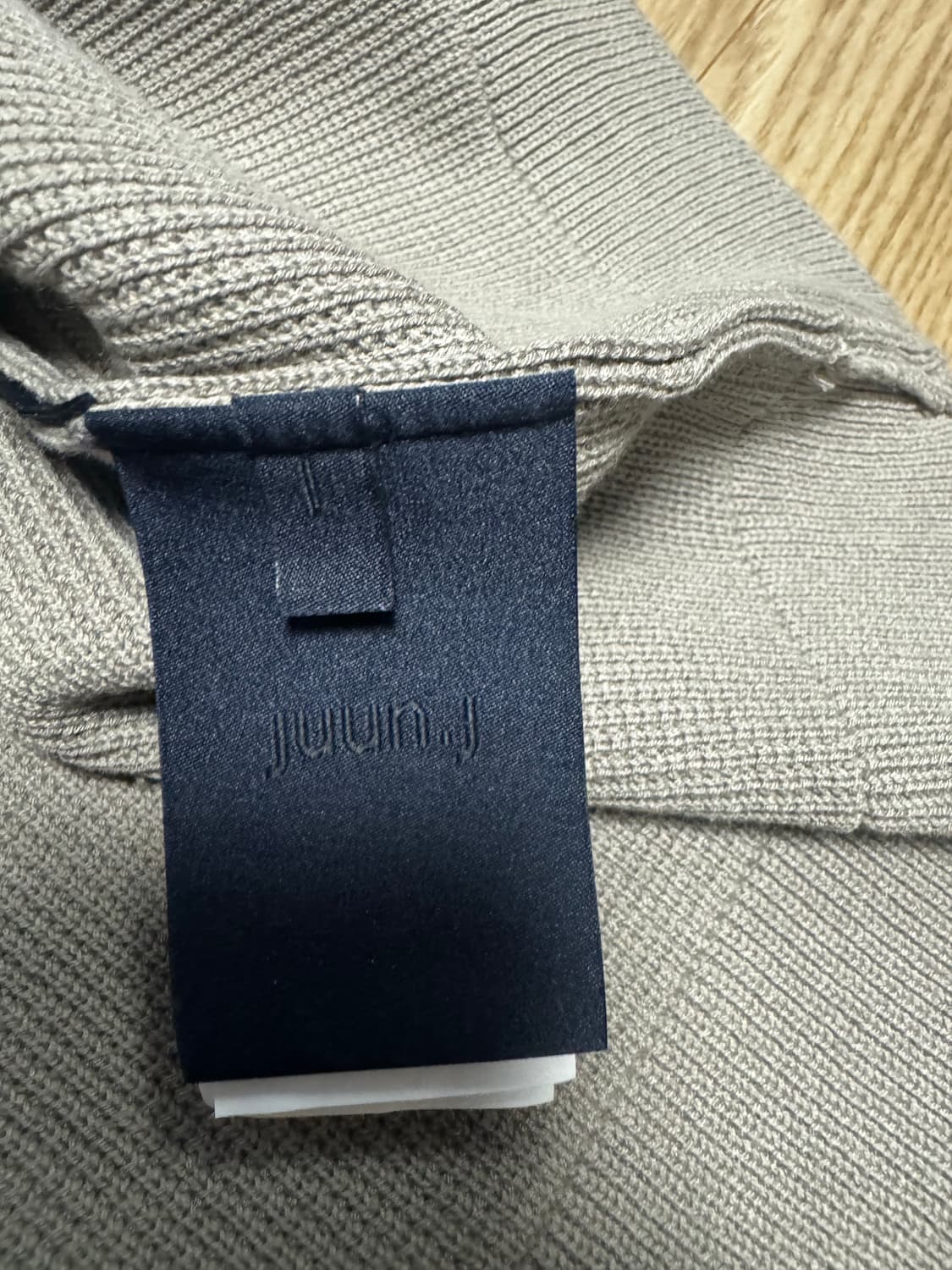 준지 JUUN.J ARCHIVE 티칼라 와플 니트 롱슬리브 - 카키 L 상품이미지4