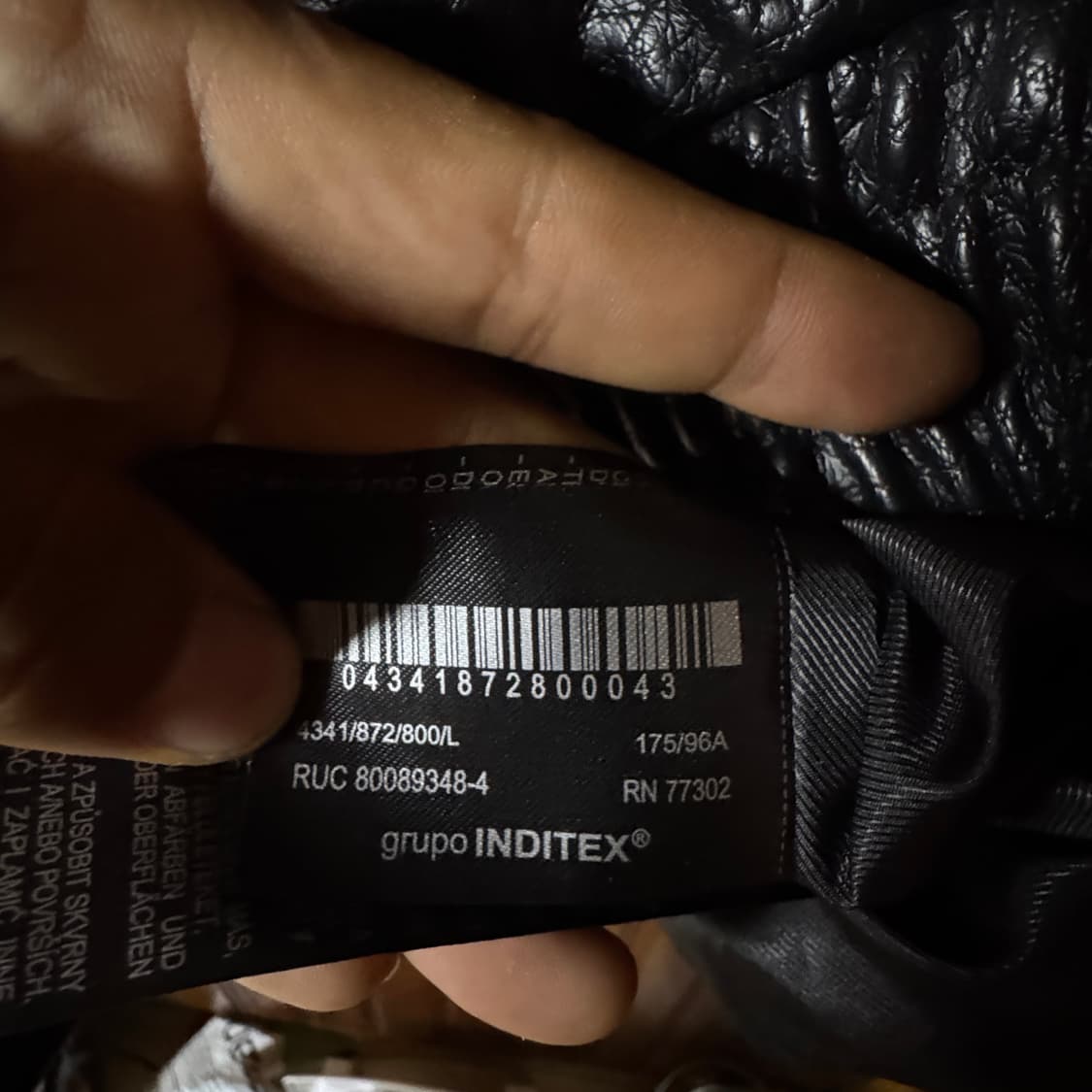 ZARA 25f/w 페이크 레더 자켓 L 상품이미지6