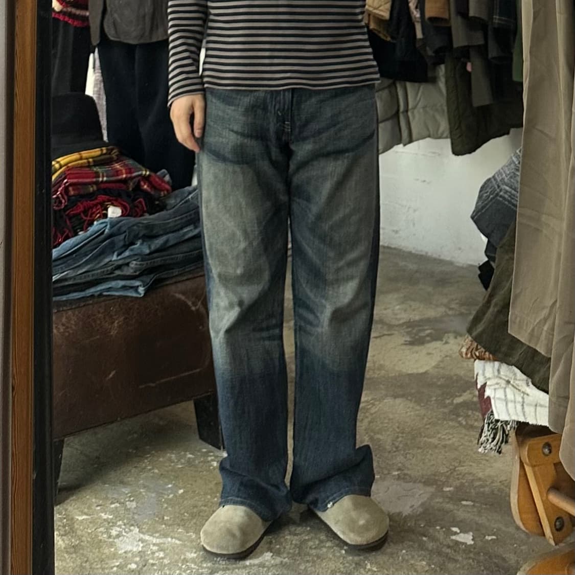 (착용컷) 리바이스 554 셀비지 진 (남성용 30) 상품이미지3