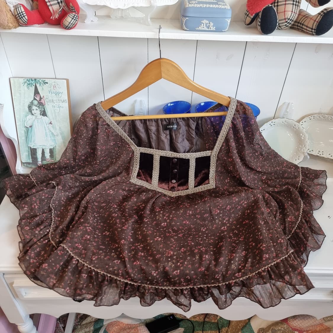 케이프 망또형 쉬폰 플라워 블라우스 상품이미지4