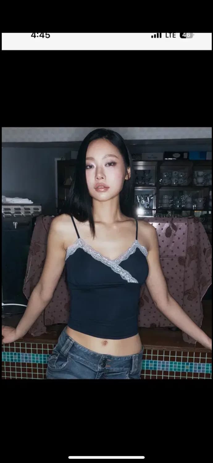 새상품) 플리즈노팔로우 플로라 레이스 슬리브리스 탑 네이비 상품이미지1