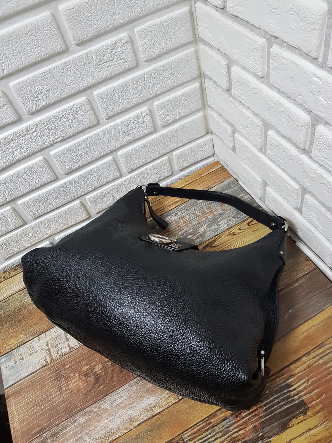 [정품] 페라가모 간치니 파니샤 숄더백 상품이미지3