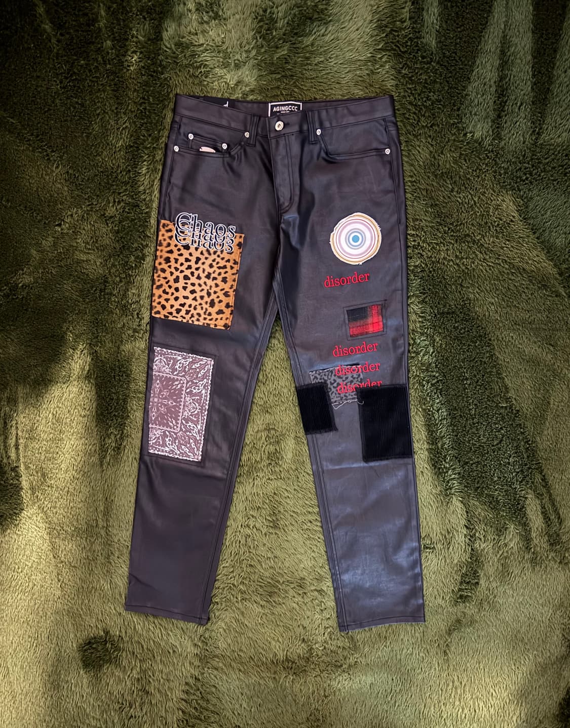 [3] 다잉브리드 X 에이징씨씨씨 피크 로고 패치 코팅 진 블랙 상품이미지1