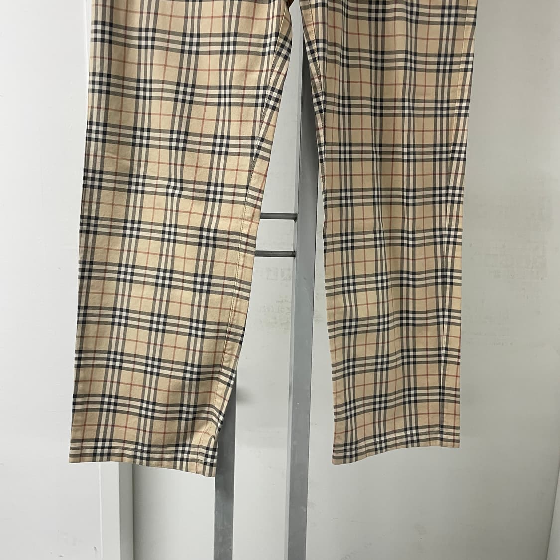 버버리 노바 체크 팬츠 베이지 32 상품이미지3