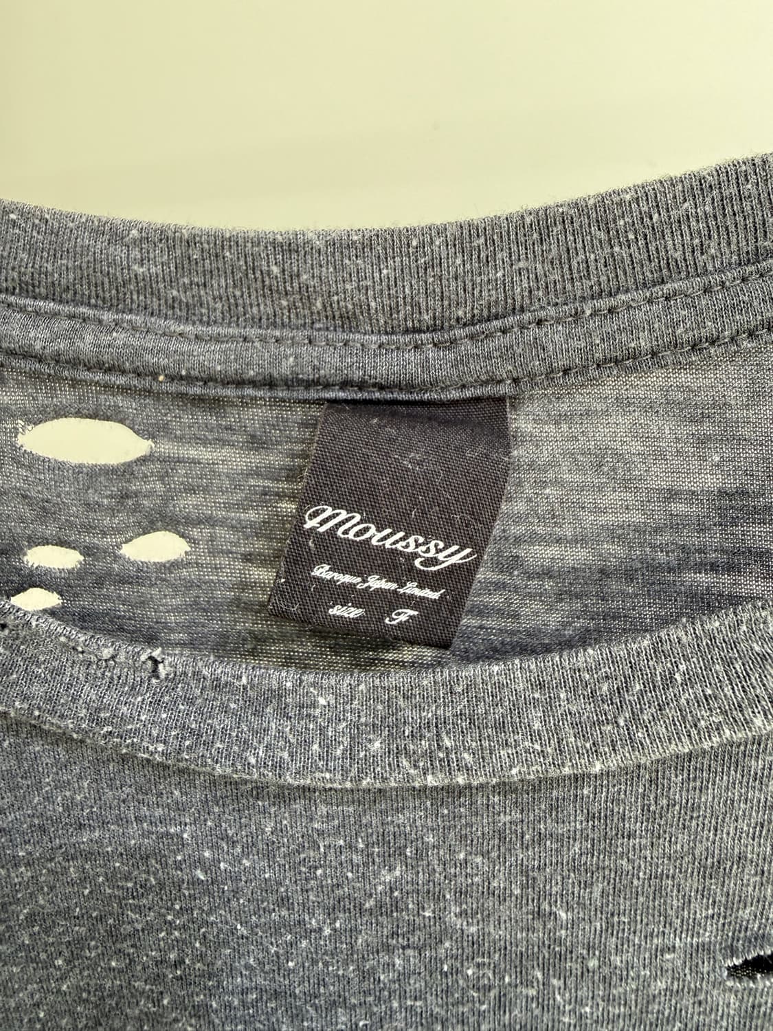 MOUSSY 펀칭 프린팅 티셔츠  상품이미지6