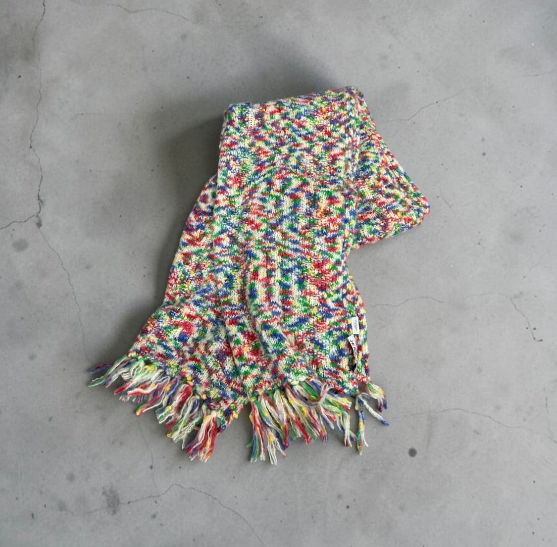 . 아페쎄 JW앤더슨 모헤어 스웻 머플러 상품이미지5