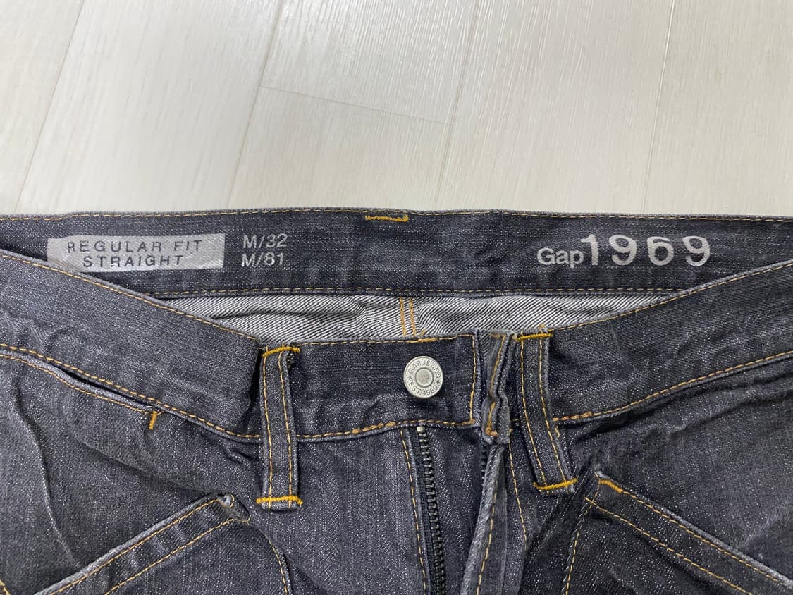 GAP 갭 regular fit straigh jean(size 32) 상품이미지3