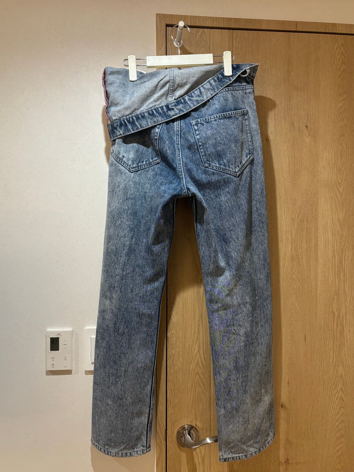 와이프로젝트 비대칭 데님 31 팝니다 상품이미지2