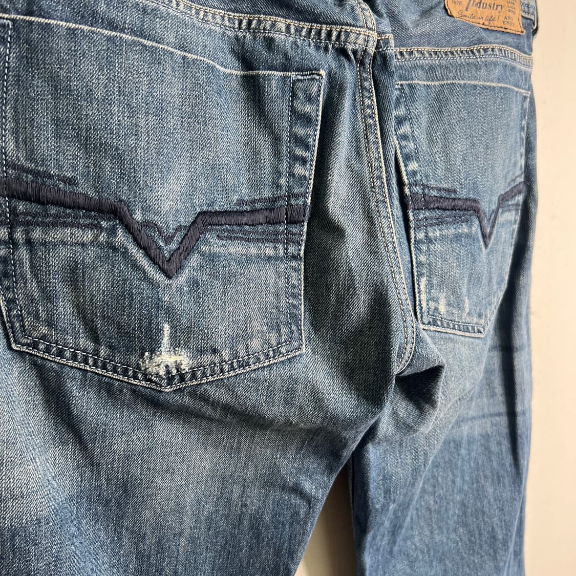 Diesel 디젤 자티니 슬림 부츠컷 데님 팬츠 31 상품이미지7