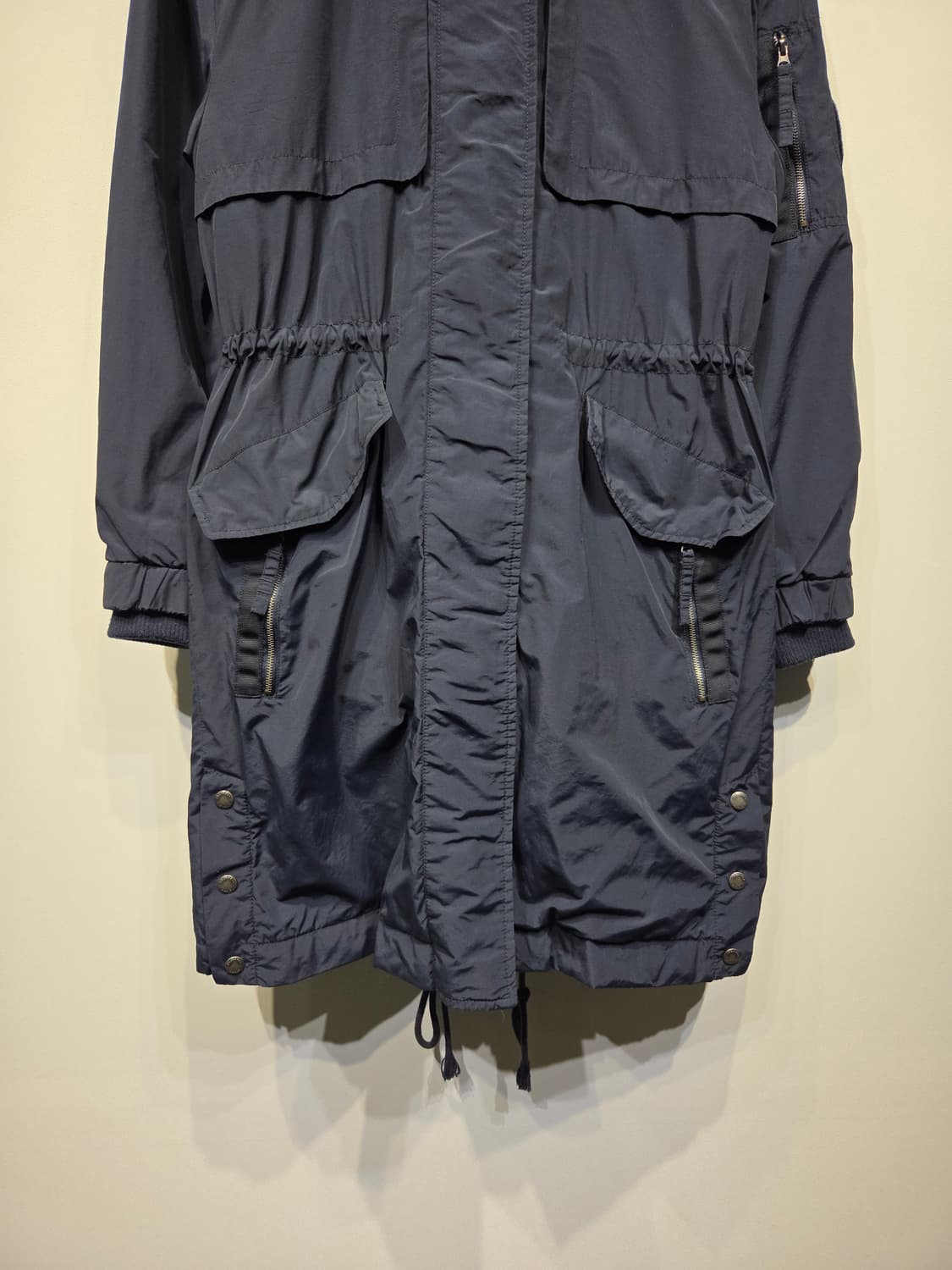 Thursday Island 써스데이 아일랜드 후드 배색 야상 점퍼 상품이미지4