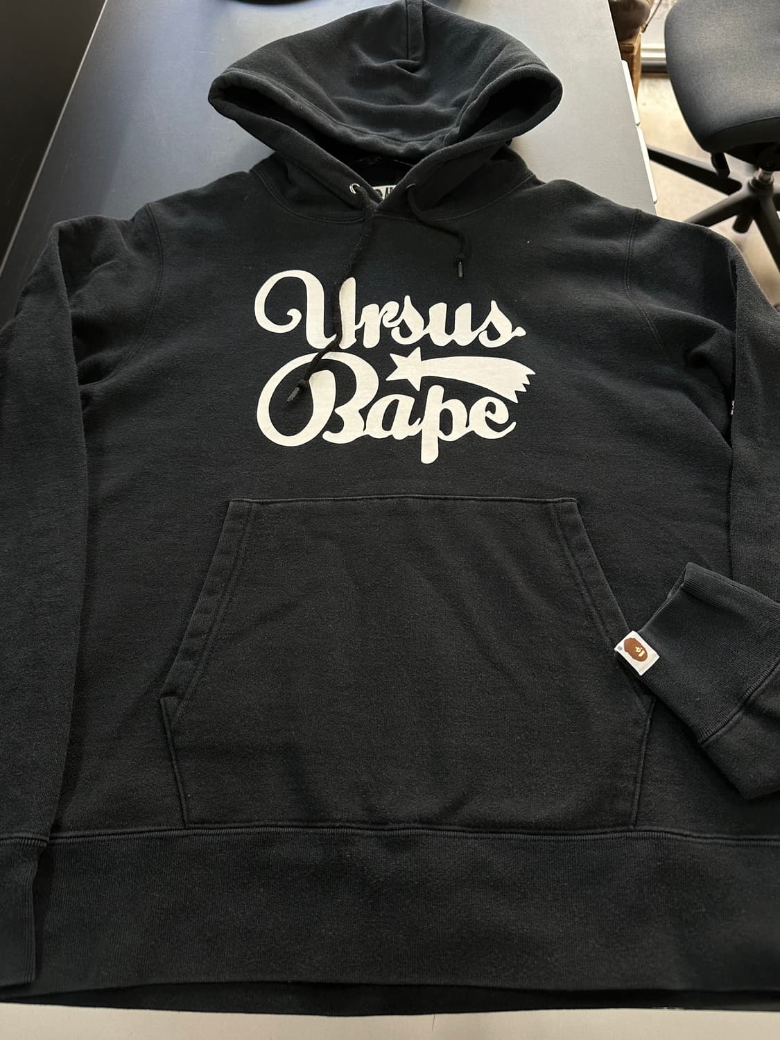 베이프 URSUS 스타 스펠링 풀오버 후드티 상품이미지3
