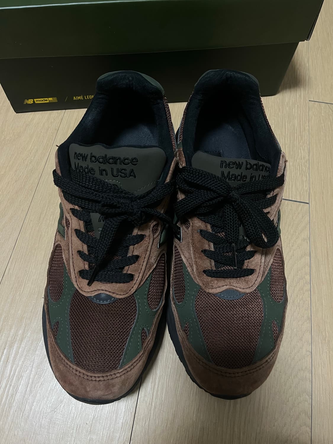 에메레온도르 콜라보 뉴발란스 993 브라운 상품이미지3