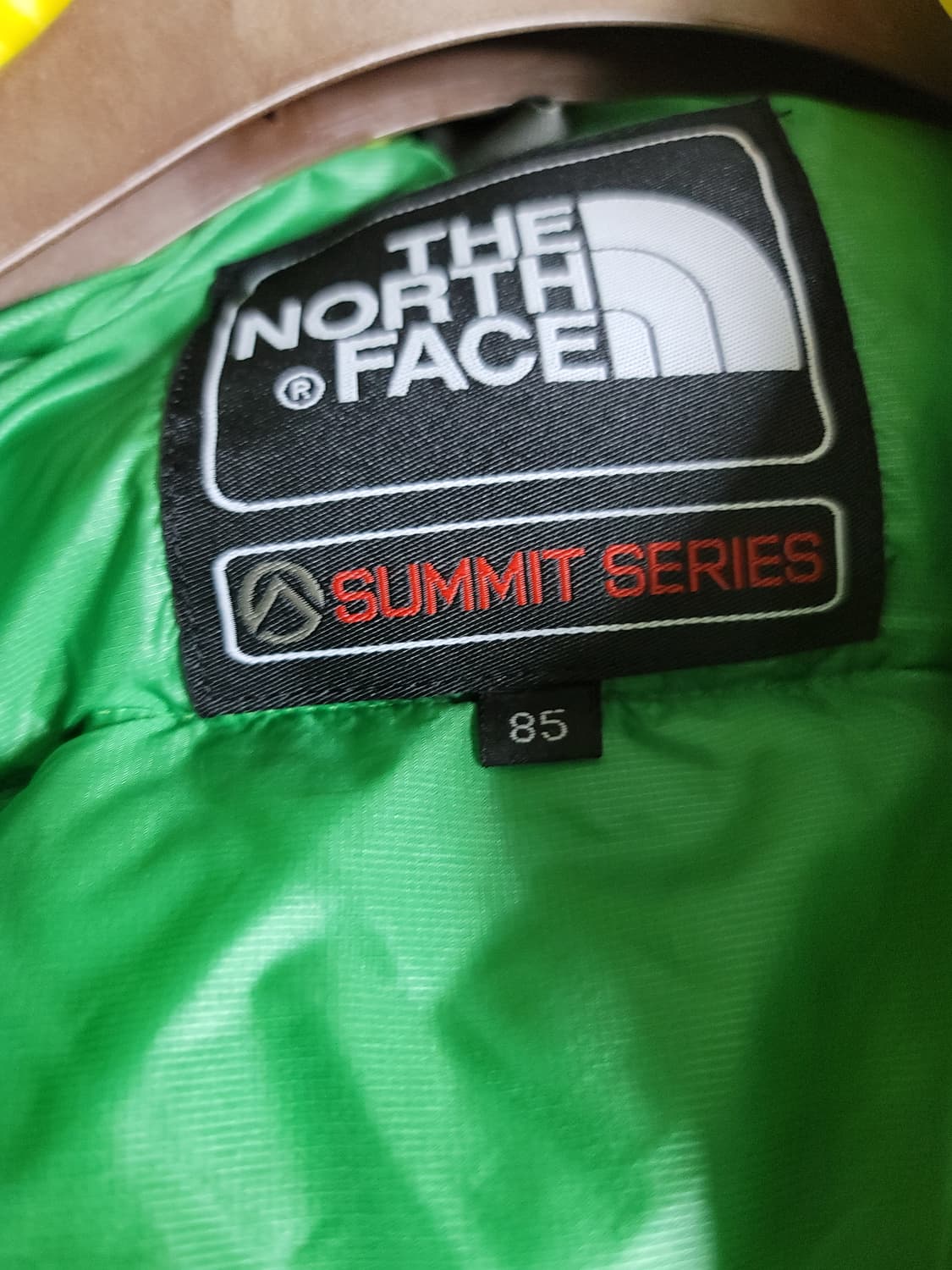 노스페이스 써밋시리즈 덕다운 패딩조끼 85표기 90정 상태굿
 상품이미지6