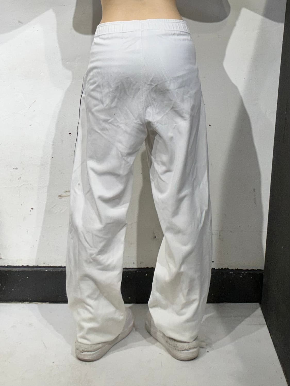 아디다스 화이트 와이드 블랙 사이드 라인 팬츠 M 상품이미지3