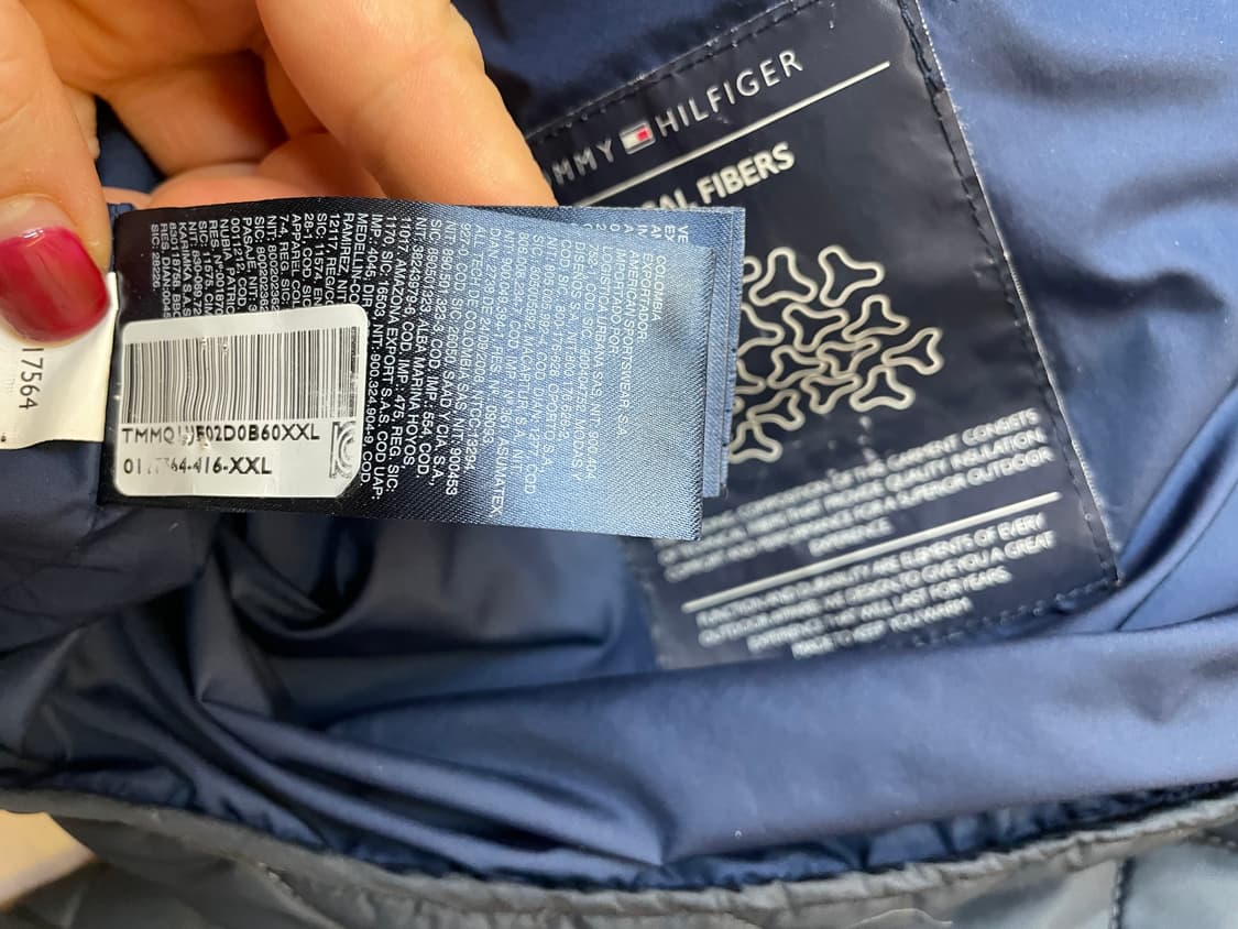 타미힐피거 네이비 퀼팅 자켓입니다. 사이즈는 XXL이고, 넉넉하게 입으실 상품이미지4