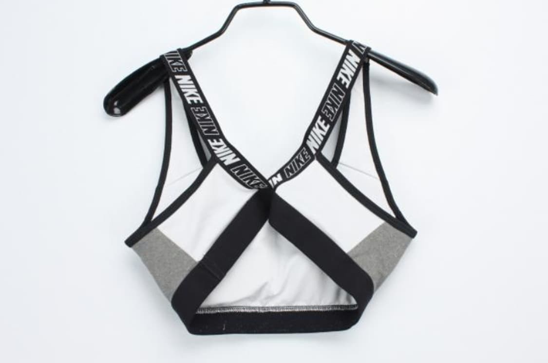 나이키 탑 상품이미지3