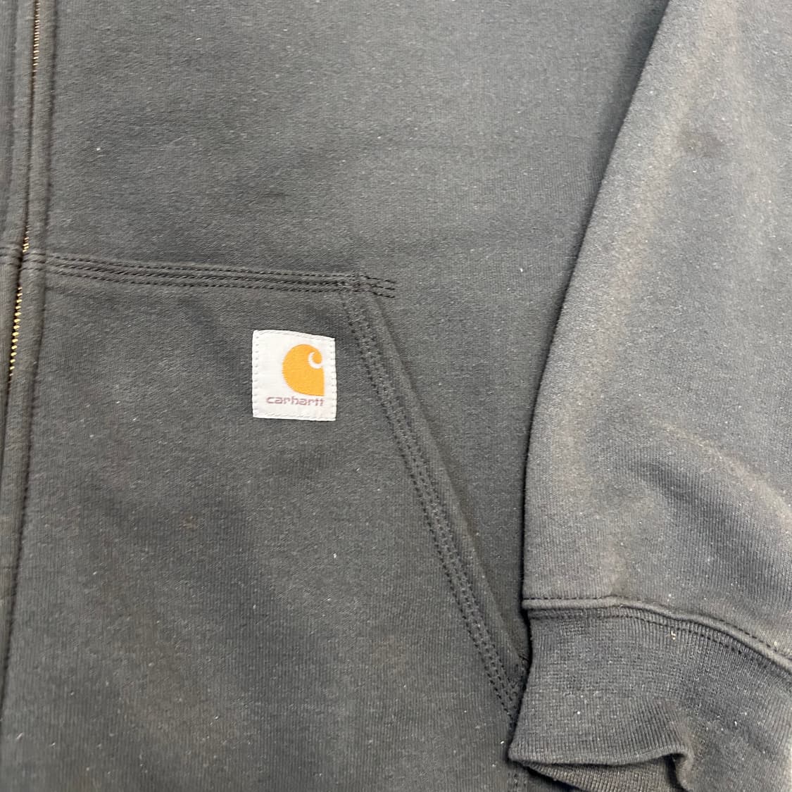 Carhartt Black Hoodie Zip-up 상품이미지4