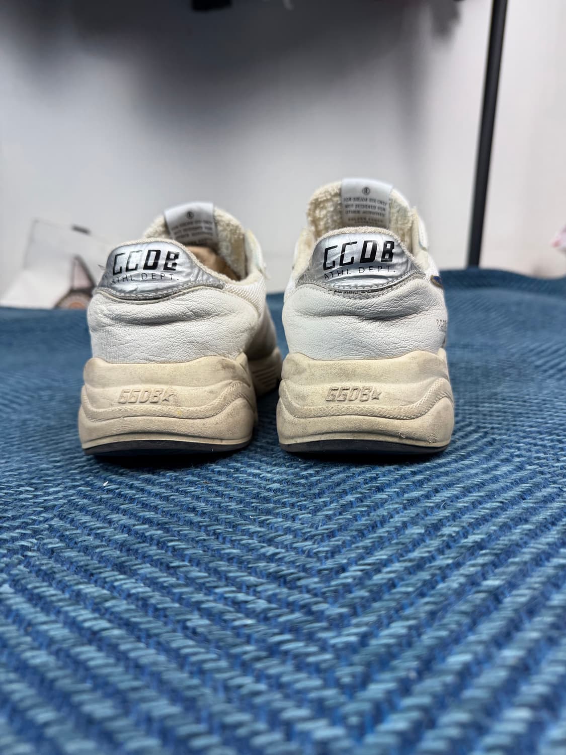 남녀 공용 운동화 골든 굿즈 러닝 – 39 / 250mm 상품이미지3