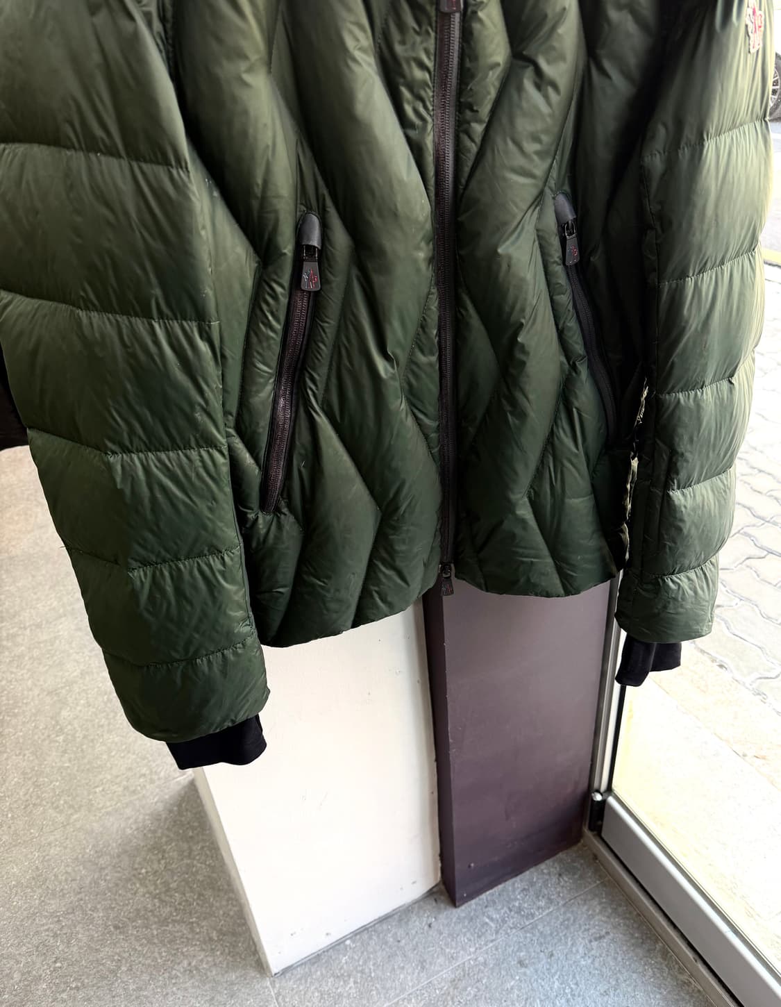 95~100/ 몽클레어 세로퀄팅 구스다운 후디 패딩점퍼 상품이미지5