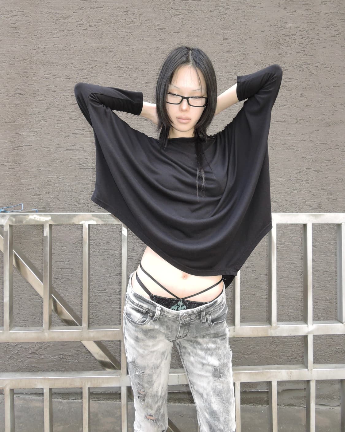 Asymmetric Dolman Sleeve  상품이미지3