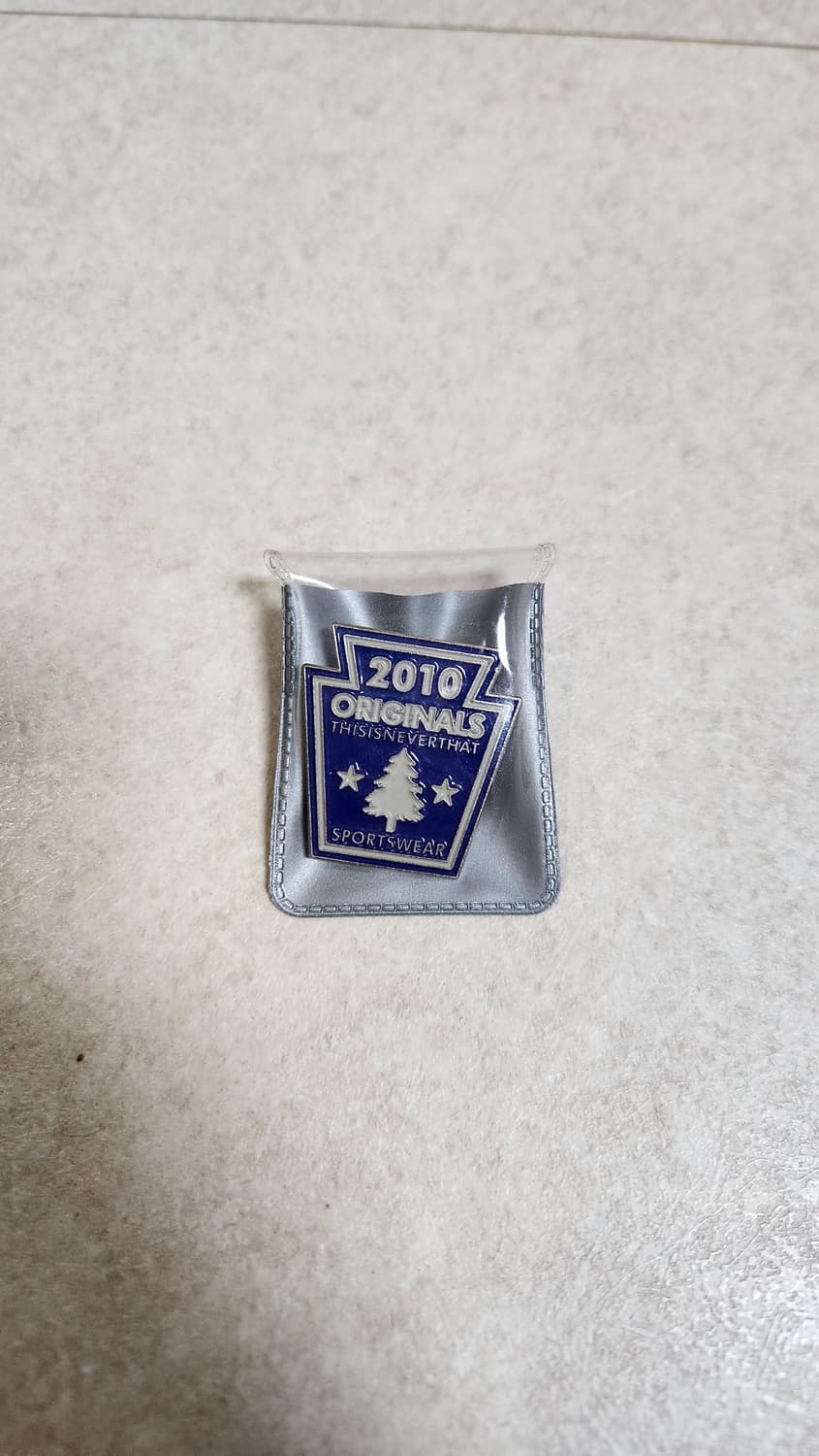 디스이즈네버댓 오리지널스 핀 상품이미지1