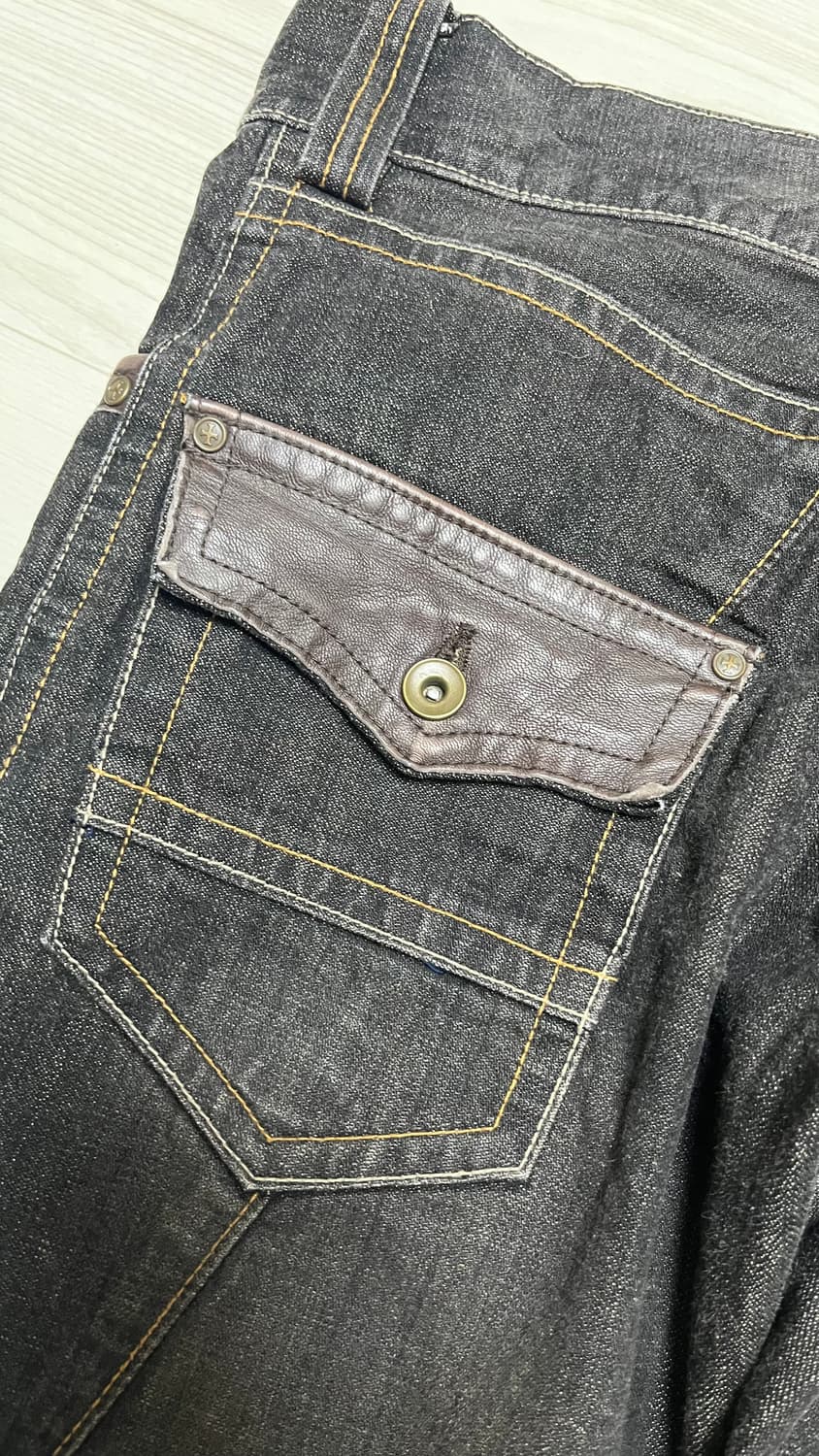 미셀클랑 부츠컷 레더포켓 팬츠 46 상품이미지4