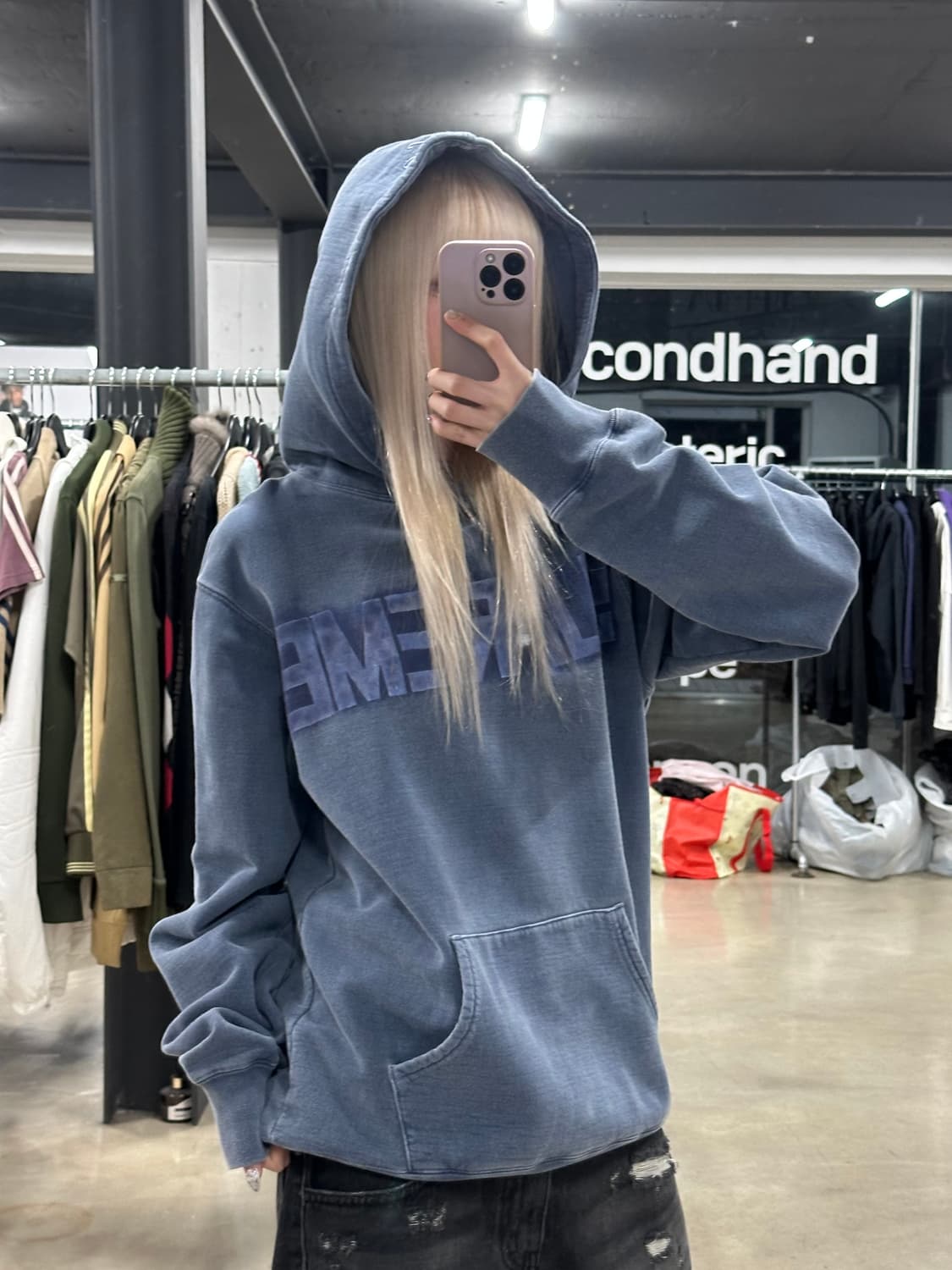 슈프림 엠보스드 아치 로고 후드 네이비 상품이미지1