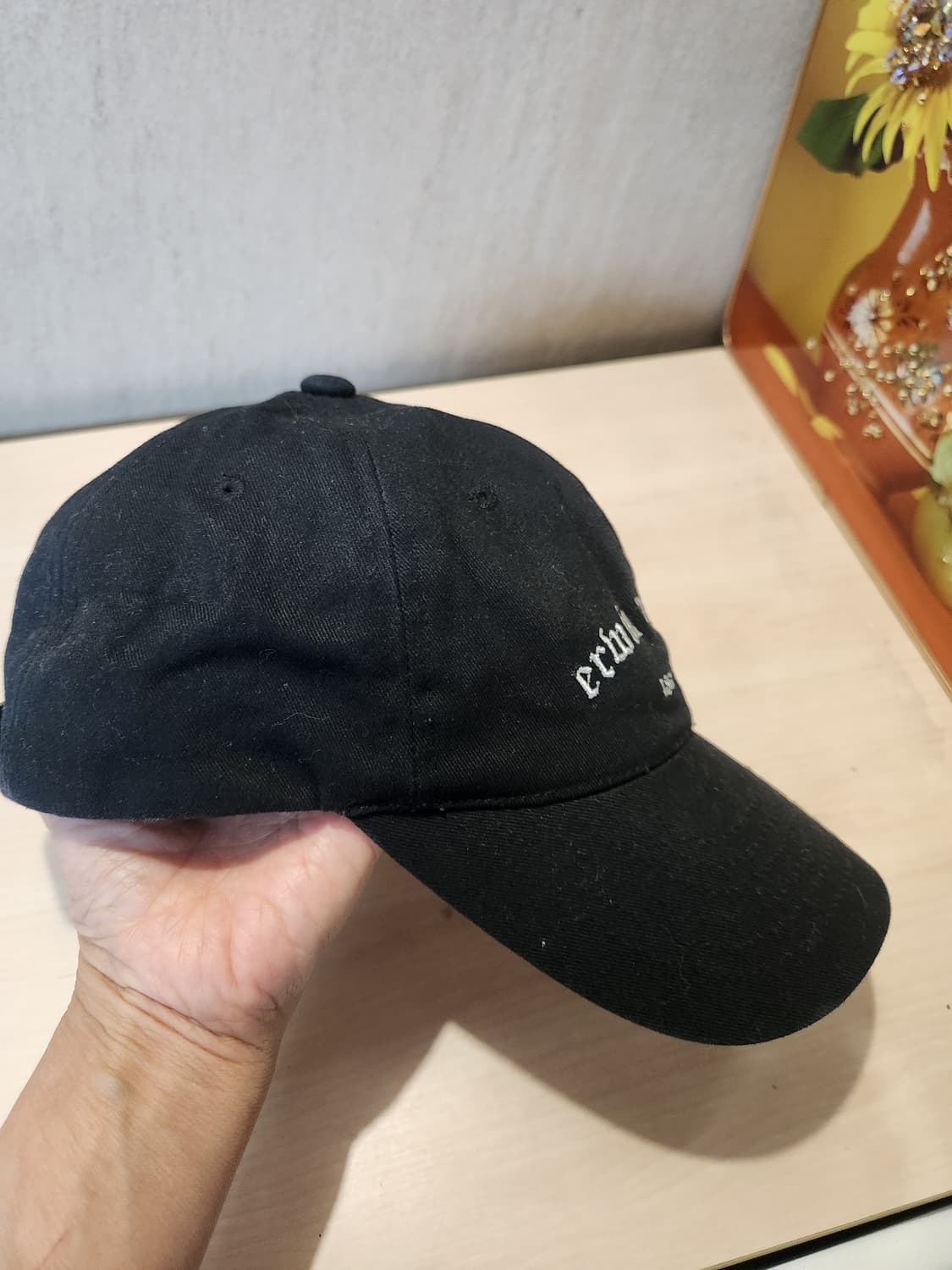제로세컨드 블랙 볼캡 / 올블랙에 자수 킥 한 방
 상품이미지2