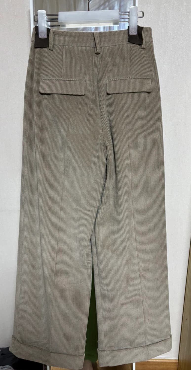 아비에무아 강민경 코듀로이 와이드 팬츠 (새상품) 상품이미지4