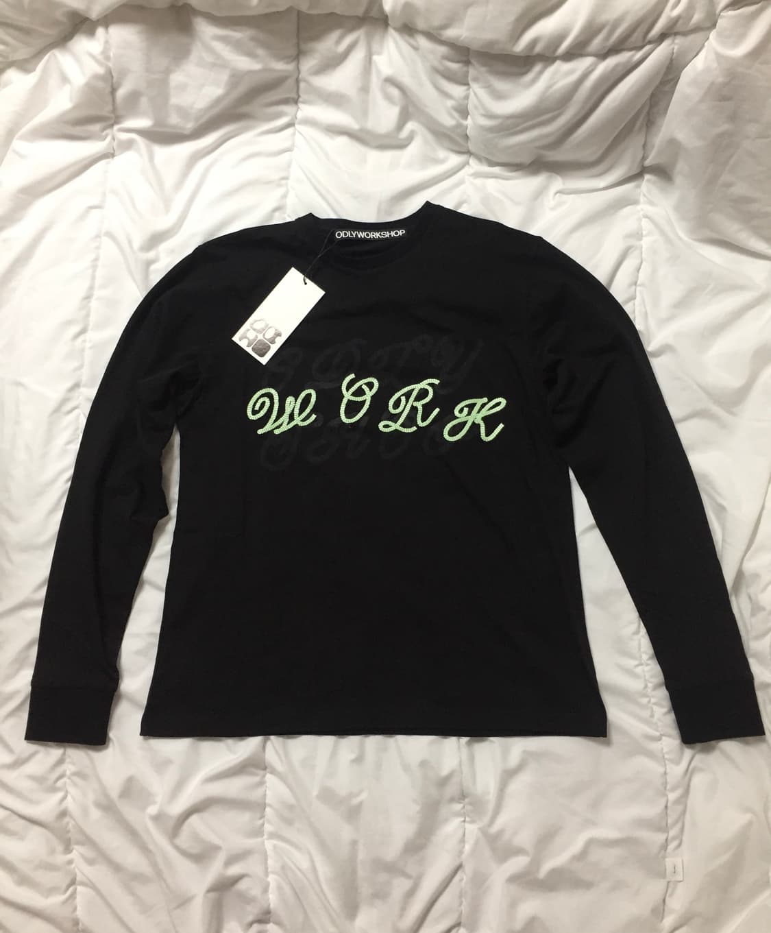 오들리워크샵 hermit cursive tee 롱슬리브 티 상품이미지2