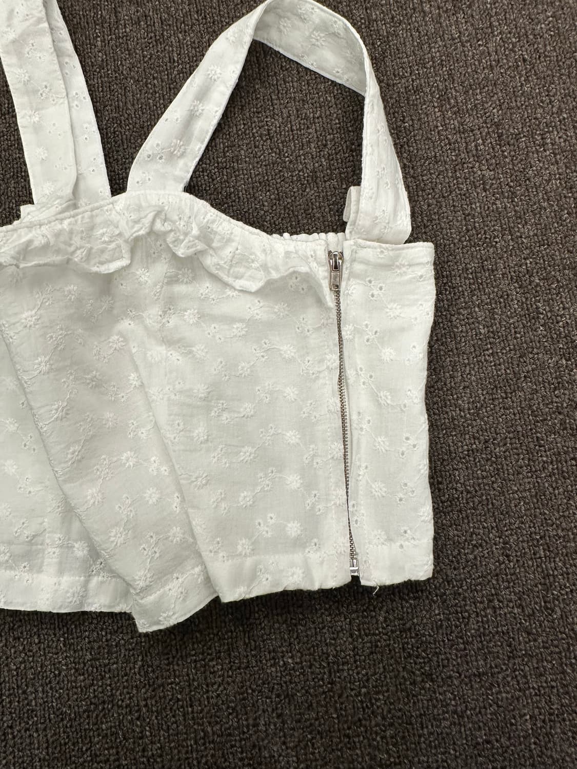 OS)Japanese vintage 여성 화이트 레이스 펀칭 나시 탑 상품이미지3