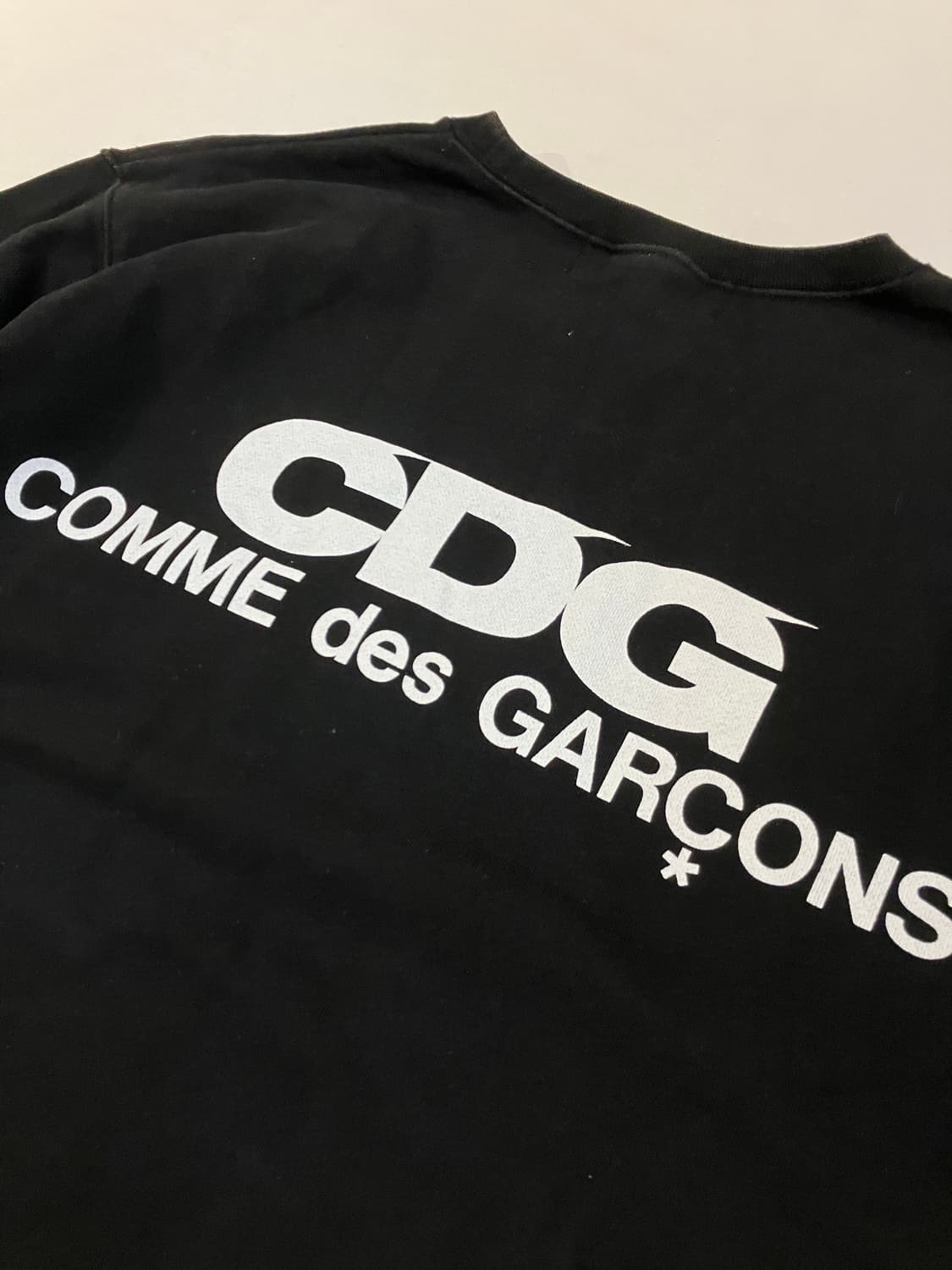 꼼데가르송 CDG 빅로고 블랙 맨투맨 상품이미지2