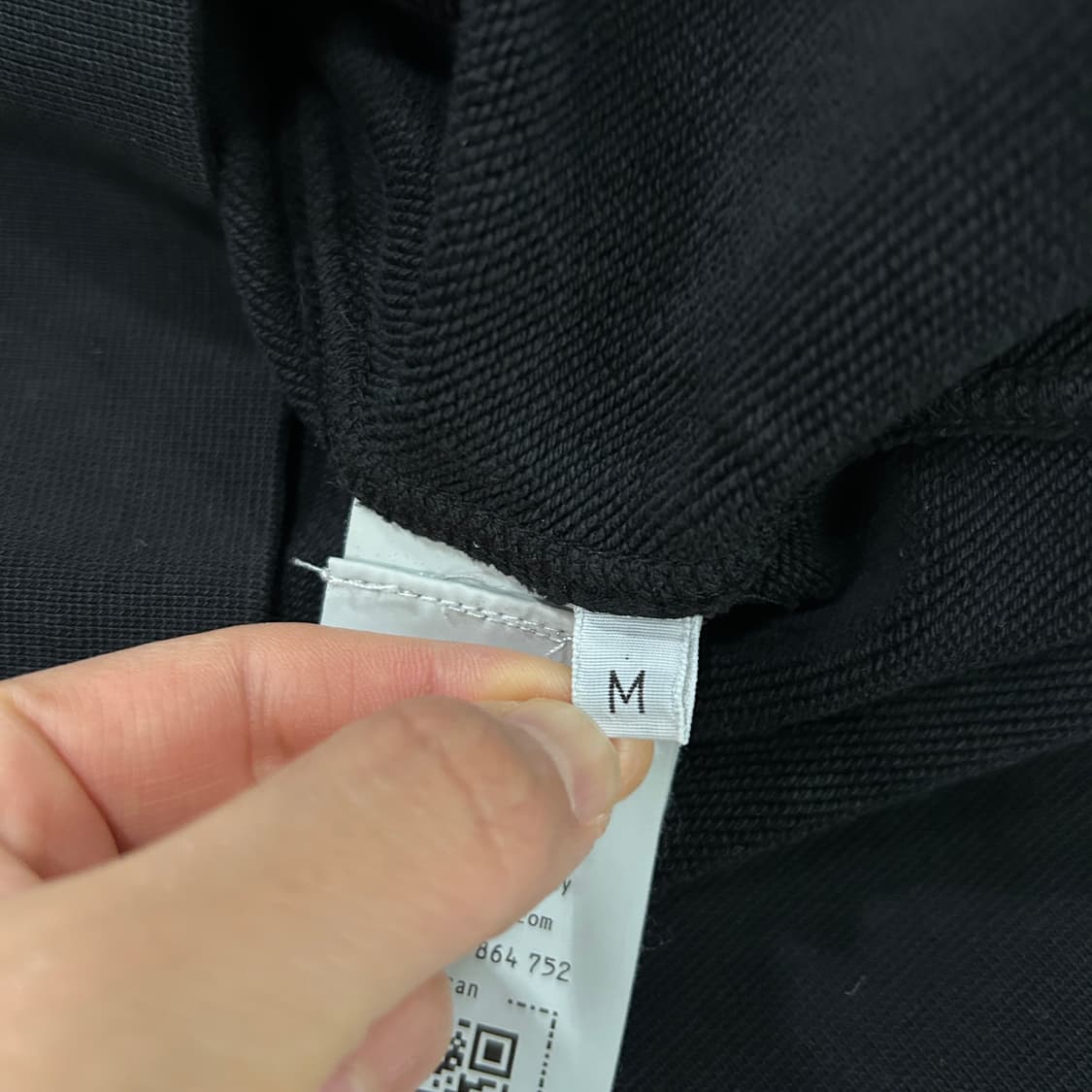 스톤아일랜드 신형 블랙 맨투맨 95 상품이미지5