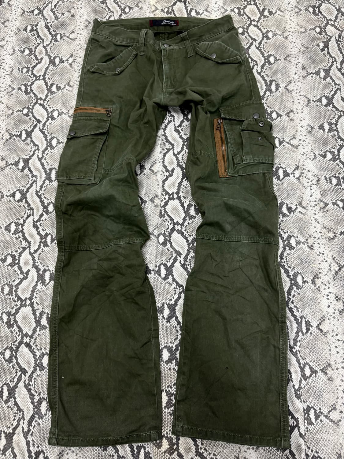 “Dominate” Y2K Khaki Cargo Pocket Pants 상품이미지1