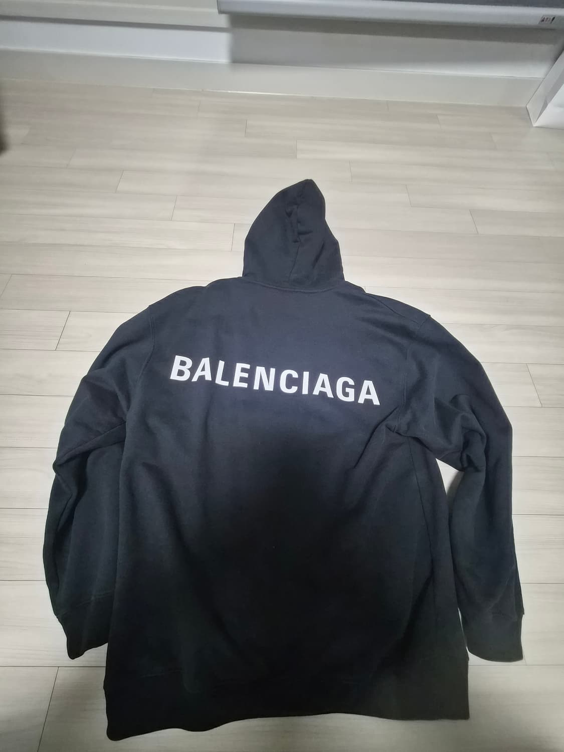 발렌시아가 백로고 후드 상품이미지1