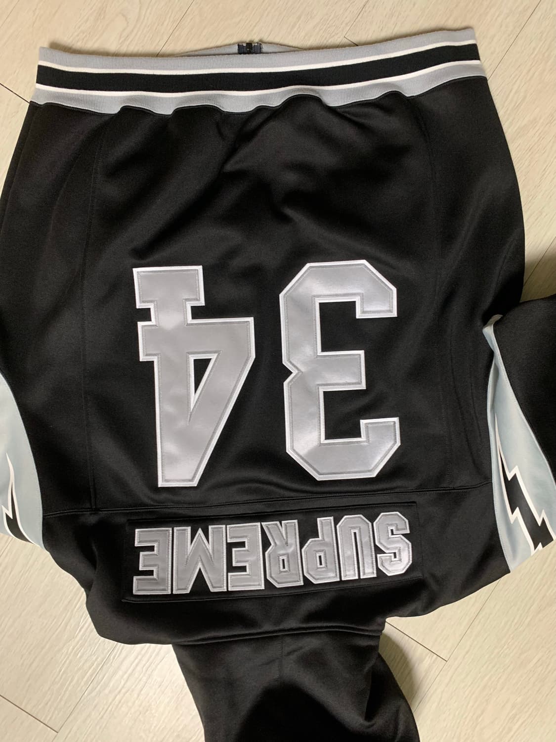 [XL]슈프림 풋볼 집업 후드 24SS 상품이미지4