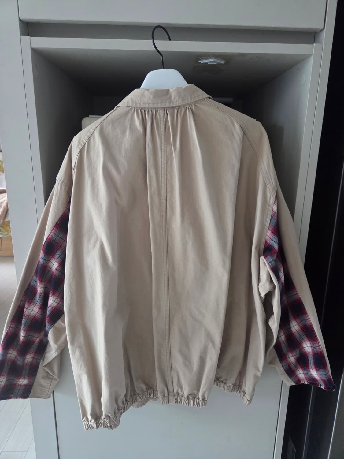 스탠드얼론 베이지 자켓 1 상품이미지2