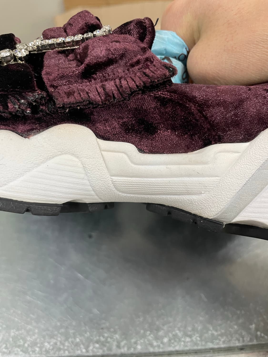 슈콤마보니 티아라 벨벳 스니커즈 235 상품이미지7