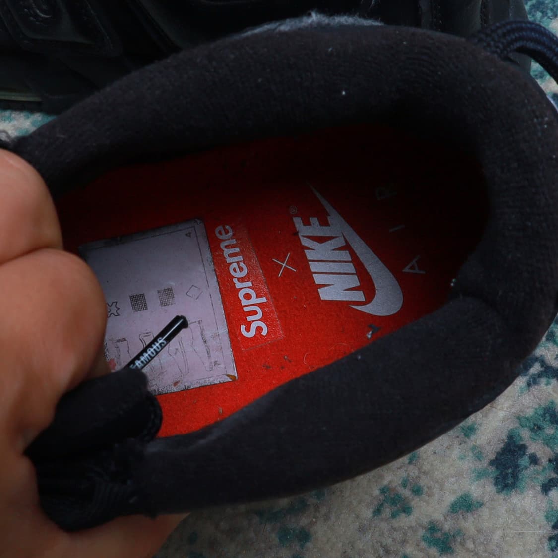 Supreme 슈프림 나이키 업템포 블랙 260 상품이미지5
