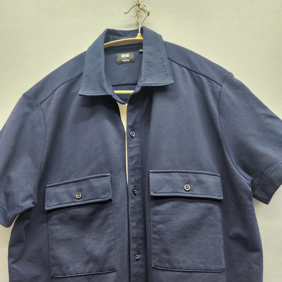 유니클로x띠어리 투포켓 반팔셔츠 L(M) 상품이미지2