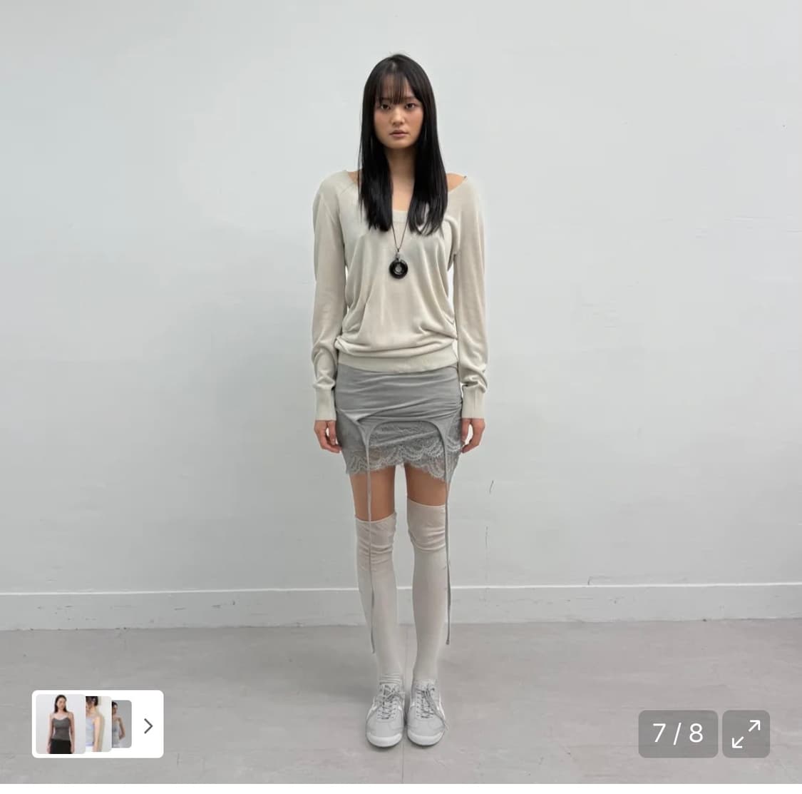 밀로우먼 레이스 홀터 슬리브리스 탑 그레이 상품이미지3