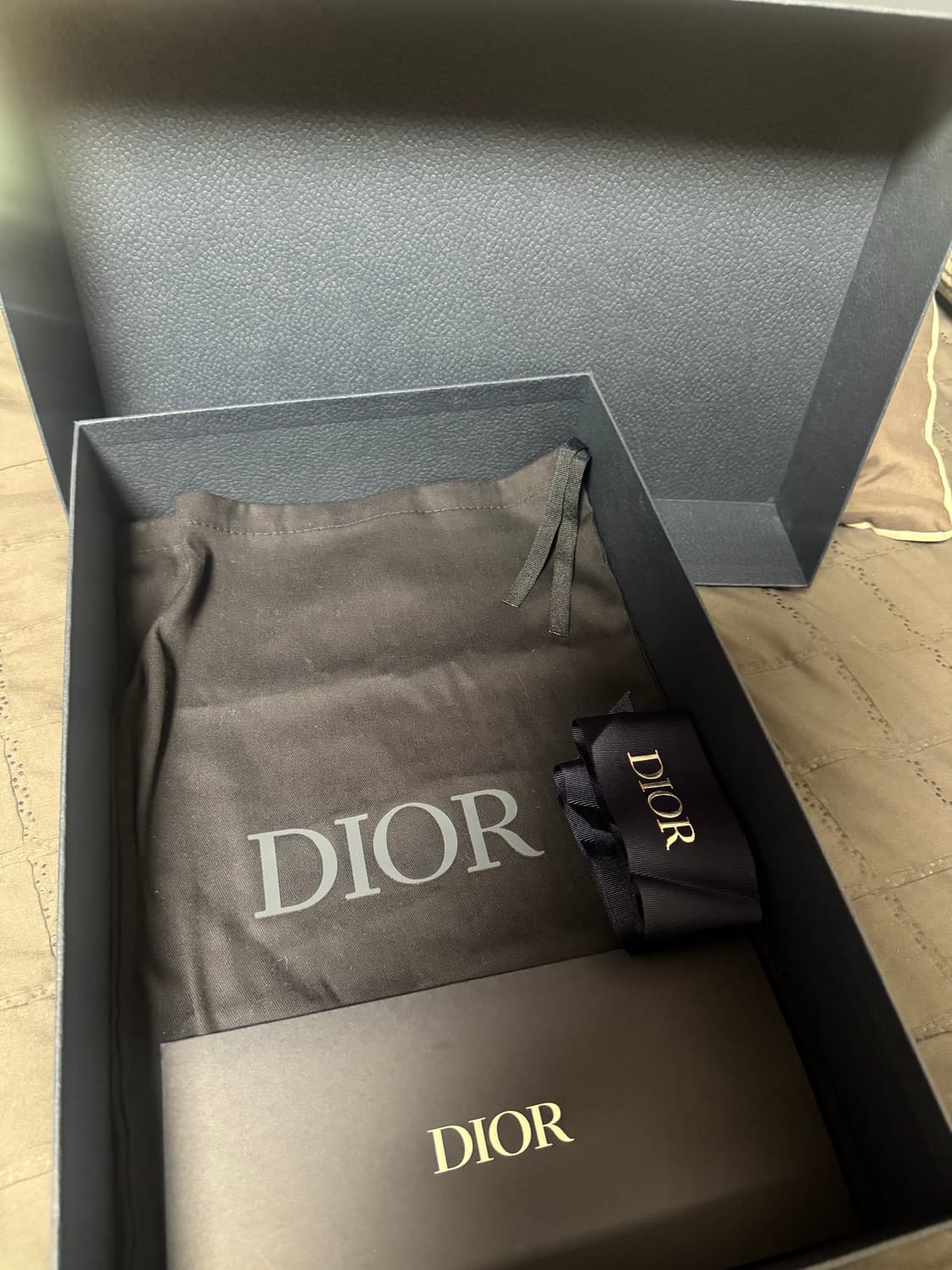 디올 슬링백 개봉만 한 상품 상품이미지8