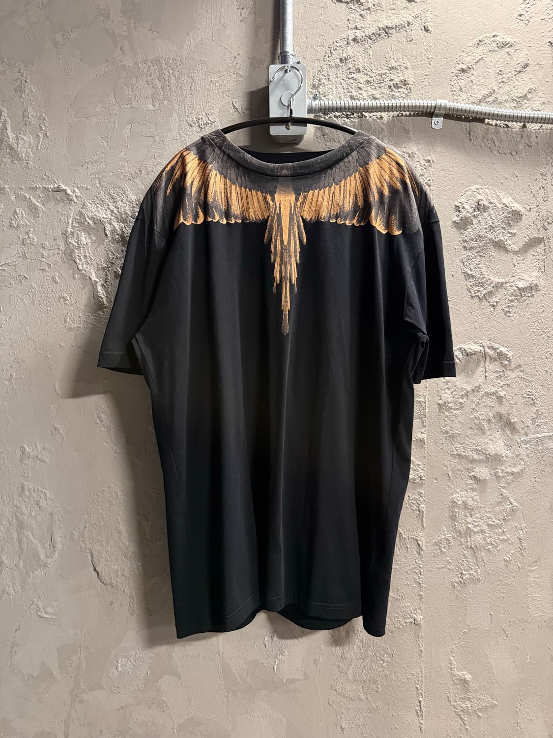 L 마르셀로불론 윙 프린트 반팔 티셔츠 블랙 상품이미지1