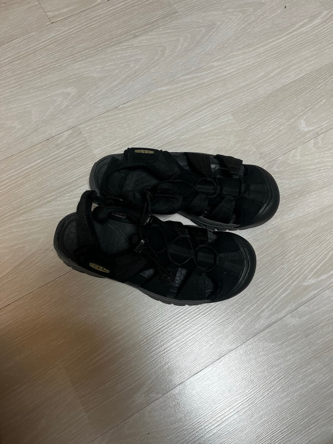 Keen 킨 샌들 240 상품이미지1