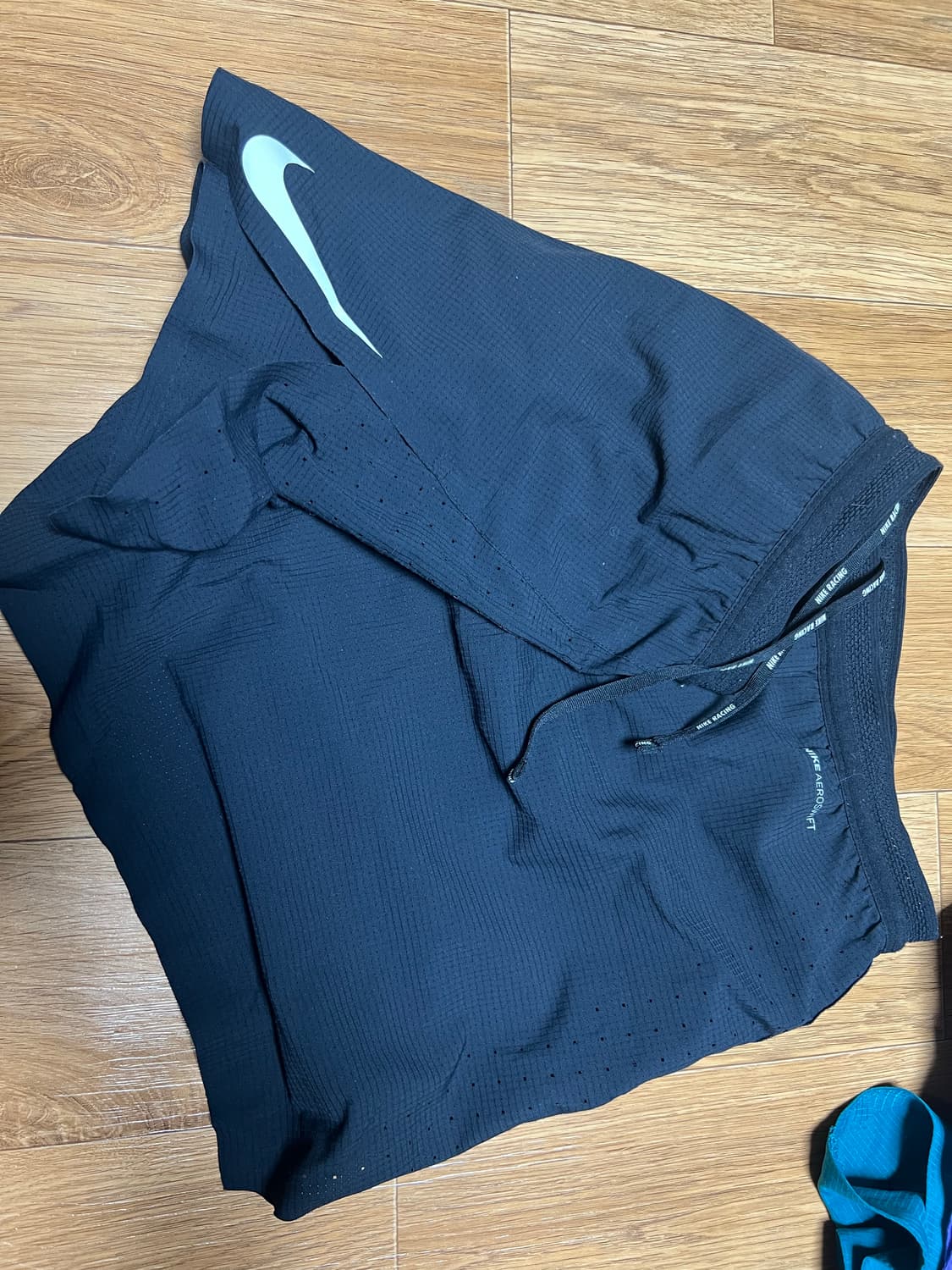 나이키 에어로스위프트 쇼츠 상품이미지1