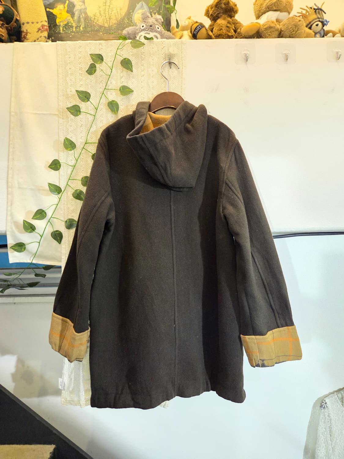 체크 배색 카키 후드 코트 상품이미지4