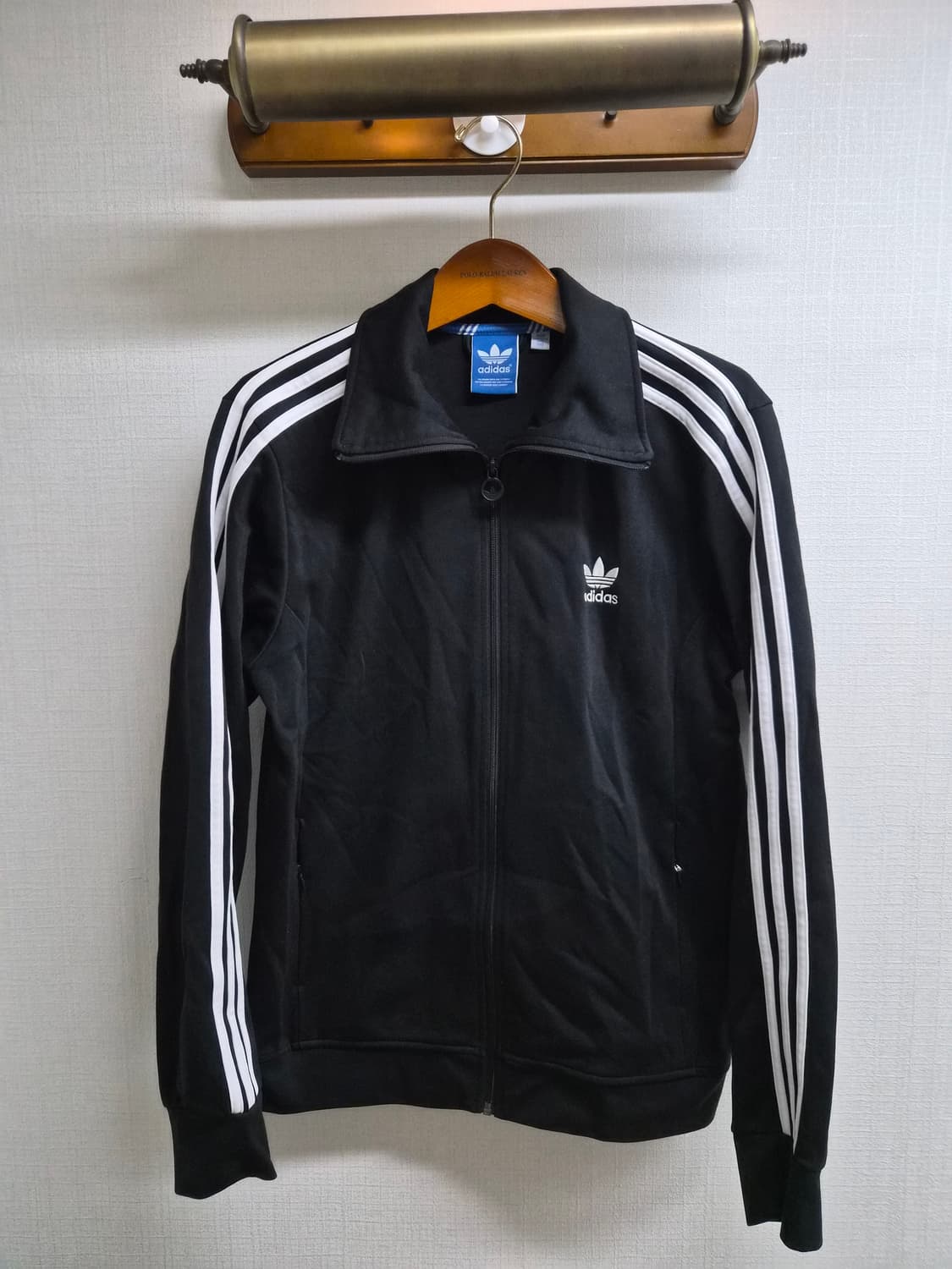 110) 아디다스 유로파 트랙탑 져지 블랙 팝니다 상품이미지1