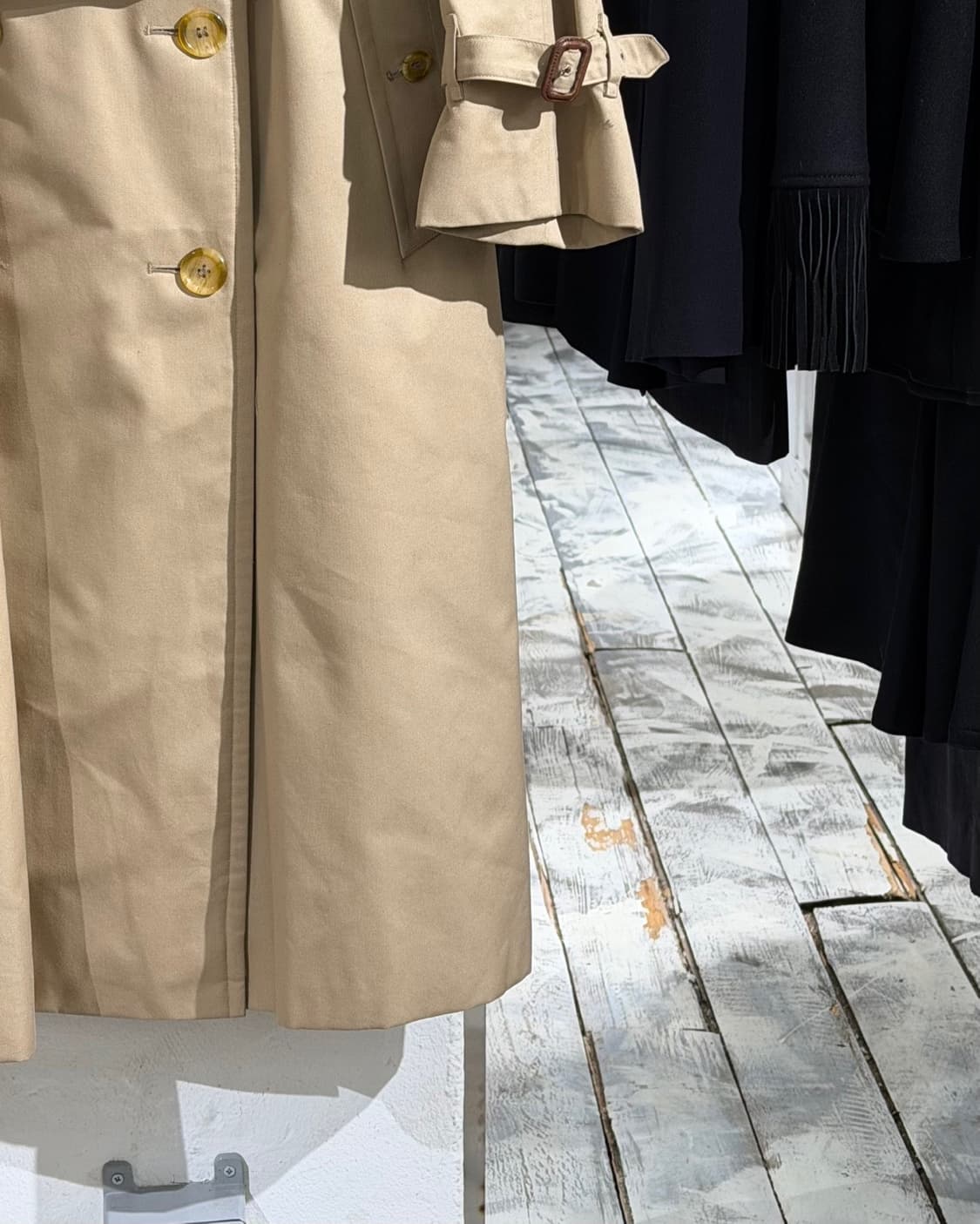 버버리 베이지 벨티드 더블 트렌치코트 상품이미지6