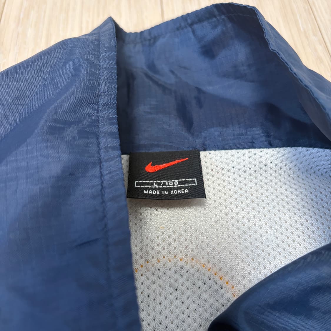 나이키 90s 올드스쿨 바스킷로고 화이트 바람막이 상품이미지3