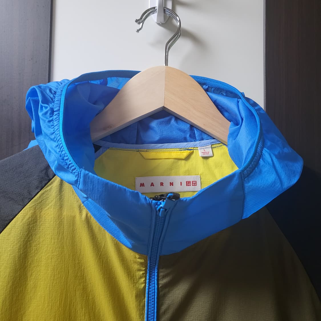 마르니 유니클로 바람막이 상품이미지2